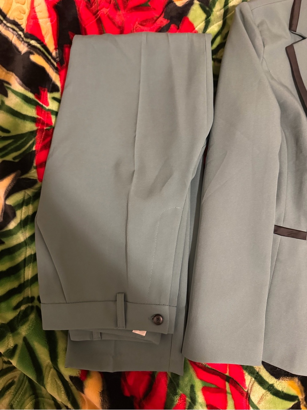 Women's Tailored Pant and Jacket Set in Sage
